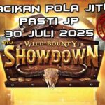Gulungan Wild Bounty Showdown dengan simbol koboi untuk Racikan Pola Jitu 30 Juli 2025.